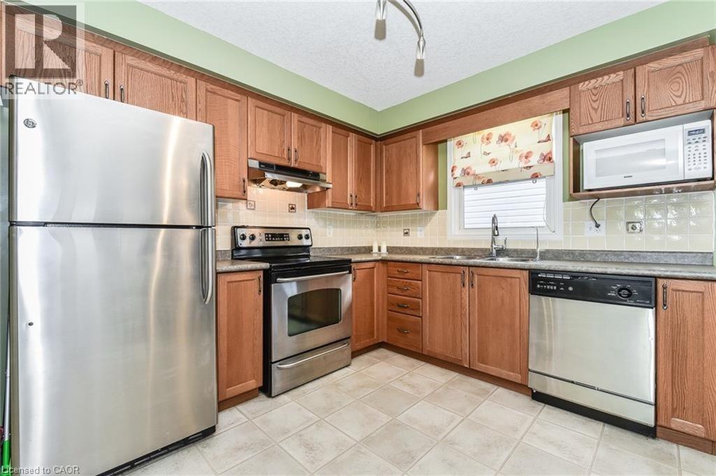 676 Wild Ginger Avenue, Waterloo, Ontario  N2V 2T2 - Photo 2 - 40833560