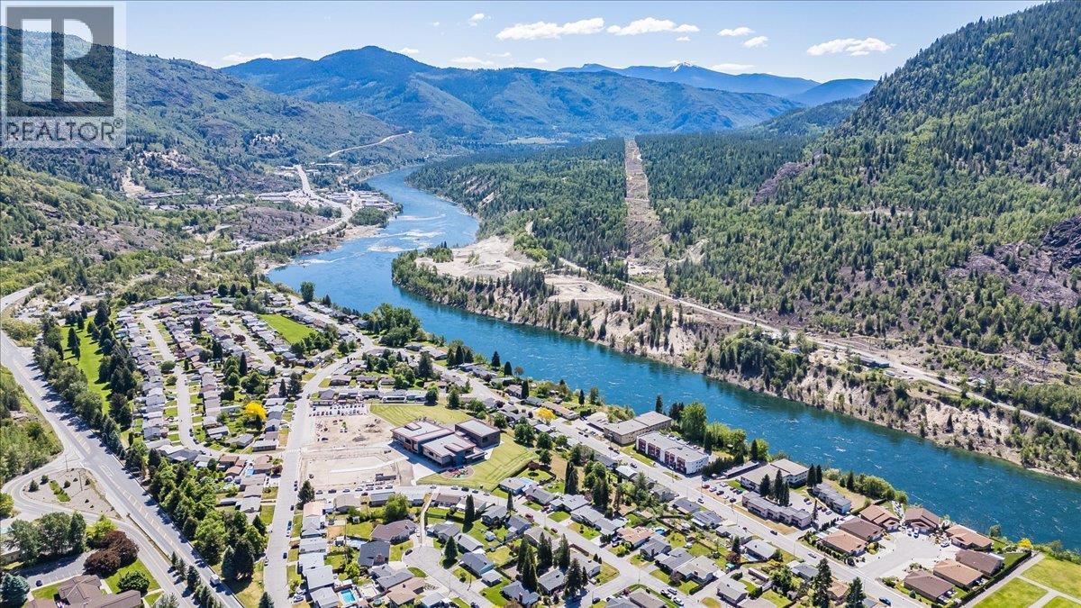 3542 Marigold Drive, Trail, British Columbia  V1R 2X6 - Photo 53 - 10388604
