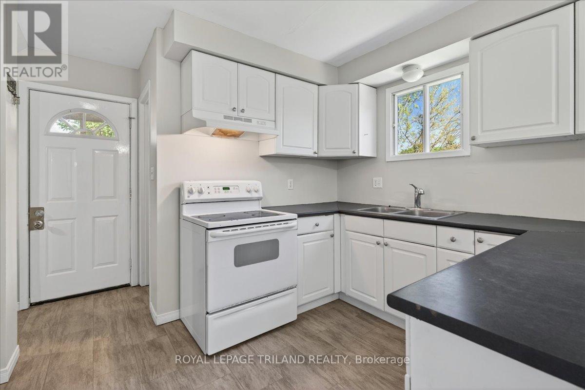 9 Parcreek Place, Strathroy-Caradoc, Ontario  N7G 3S1 - Photo 13 - X13174848