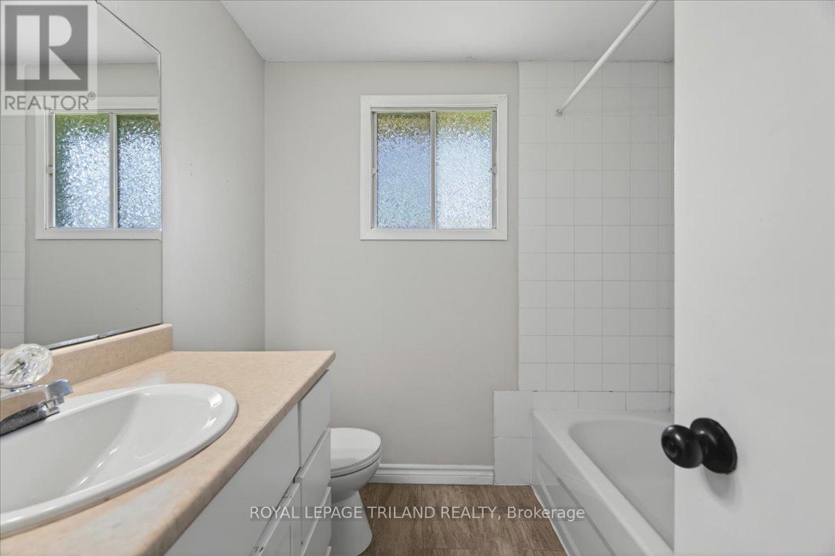 9 Parcreek Place, Strathroy-Caradoc, Ontario  N7G 3S1 - Photo 19 - X13174848