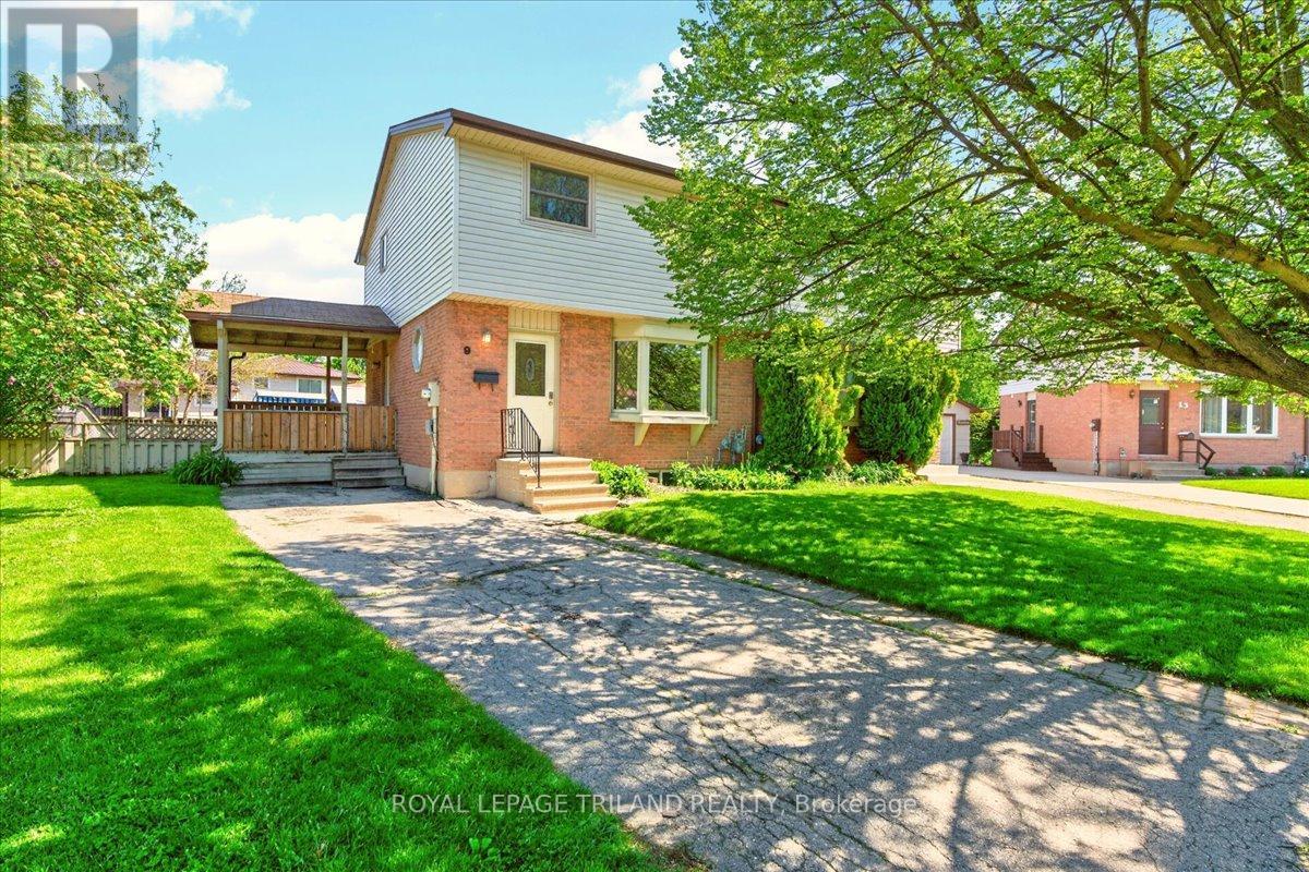 9 Parcreek Place, Strathroy-Caradoc, Ontario  N7G 3S1 - Photo 2 - X13174848