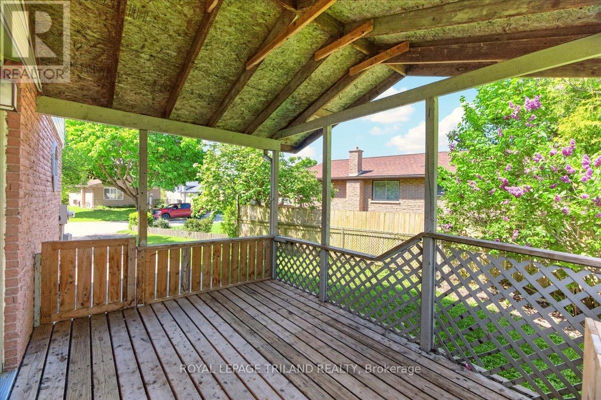 9 Parcreek Place, Strathroy-Caradoc, Ontario  N7G 3S1 - Photo 32 - X13174848