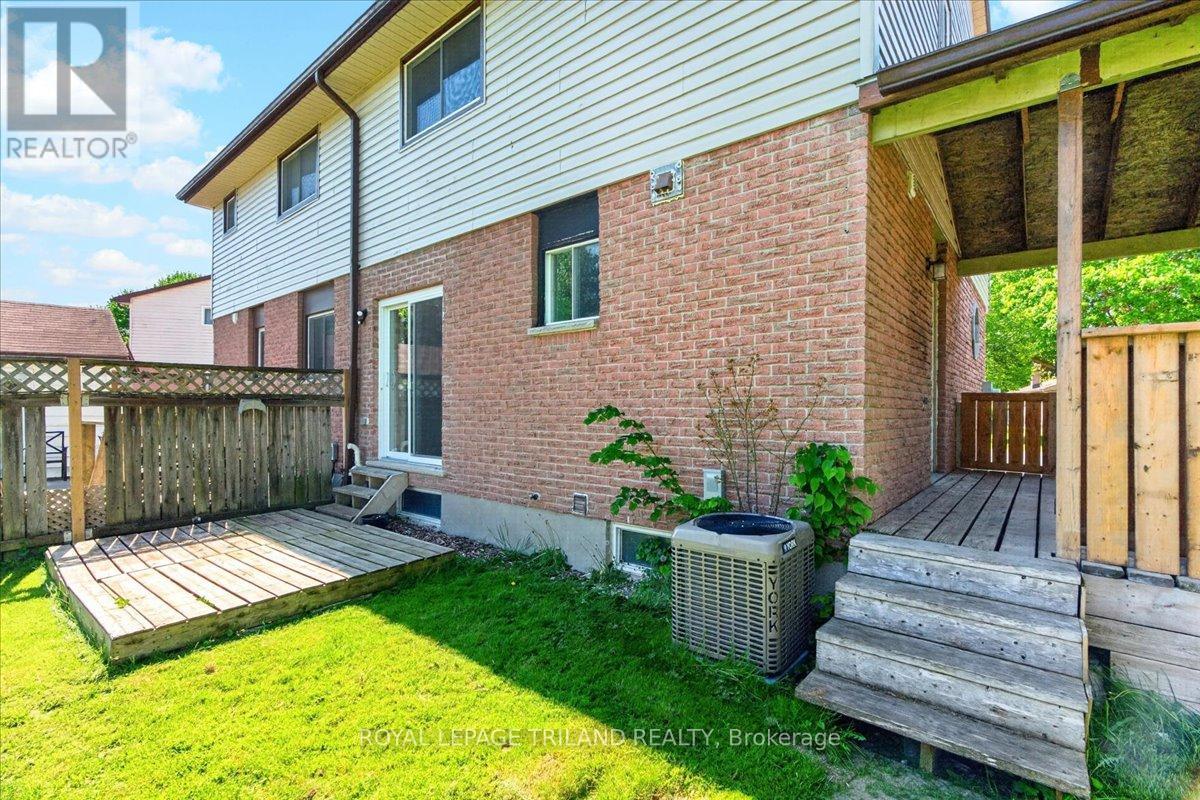 9 Parcreek Place, Strathroy-Caradoc, Ontario  N7G 3S1 - Photo 35 - X13174848