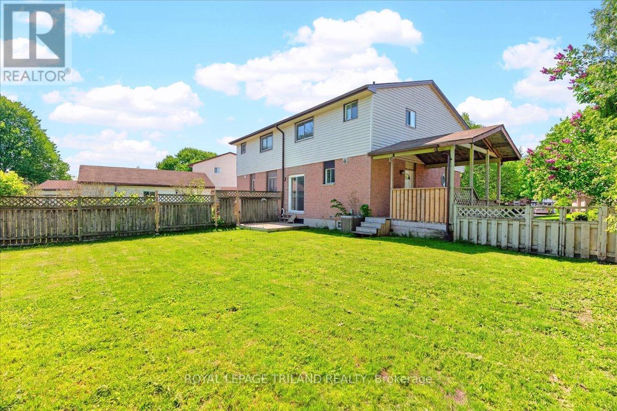 9 Parcreek Place, Strathroy-Caradoc, Ontario  N7G 3S1 - Photo 36 - X13174848
