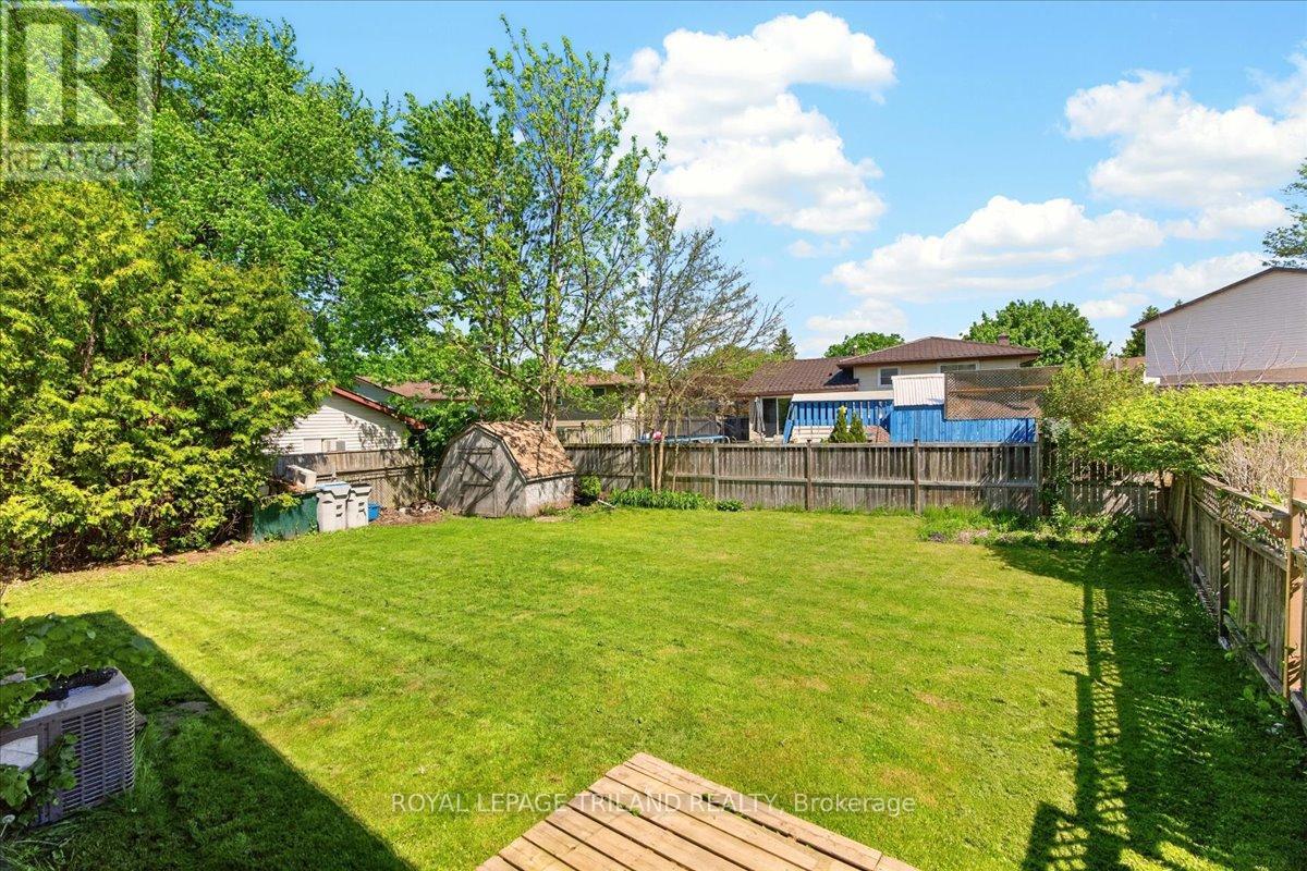 9 Parcreek Place, Strathroy-Caradoc, Ontario  N7G 3S1 - Photo 38 - X13174848