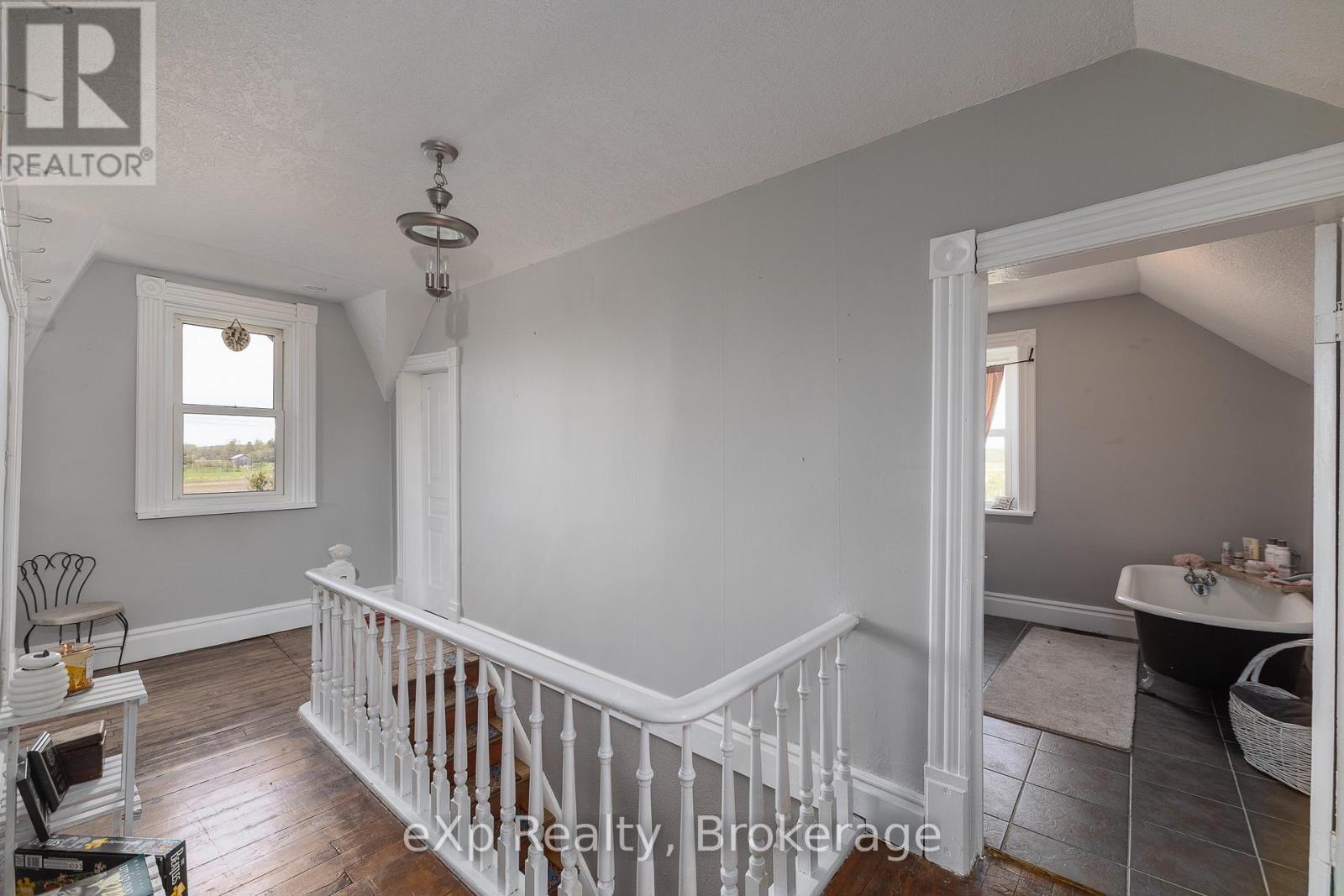 1097 6 Highway, South Bruce Peninsula, Ontario  N0H 1X0 - Photo 19 - X13174706