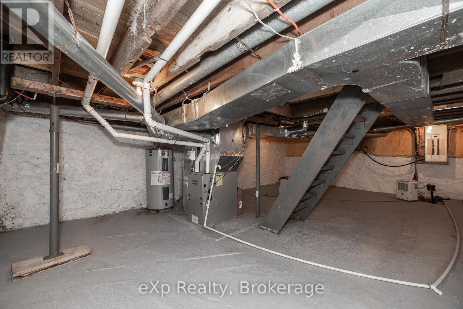 1097 6 Highway, South Bruce Peninsula, Ontario  N0H 1X0 - Photo 20 - X13174706
