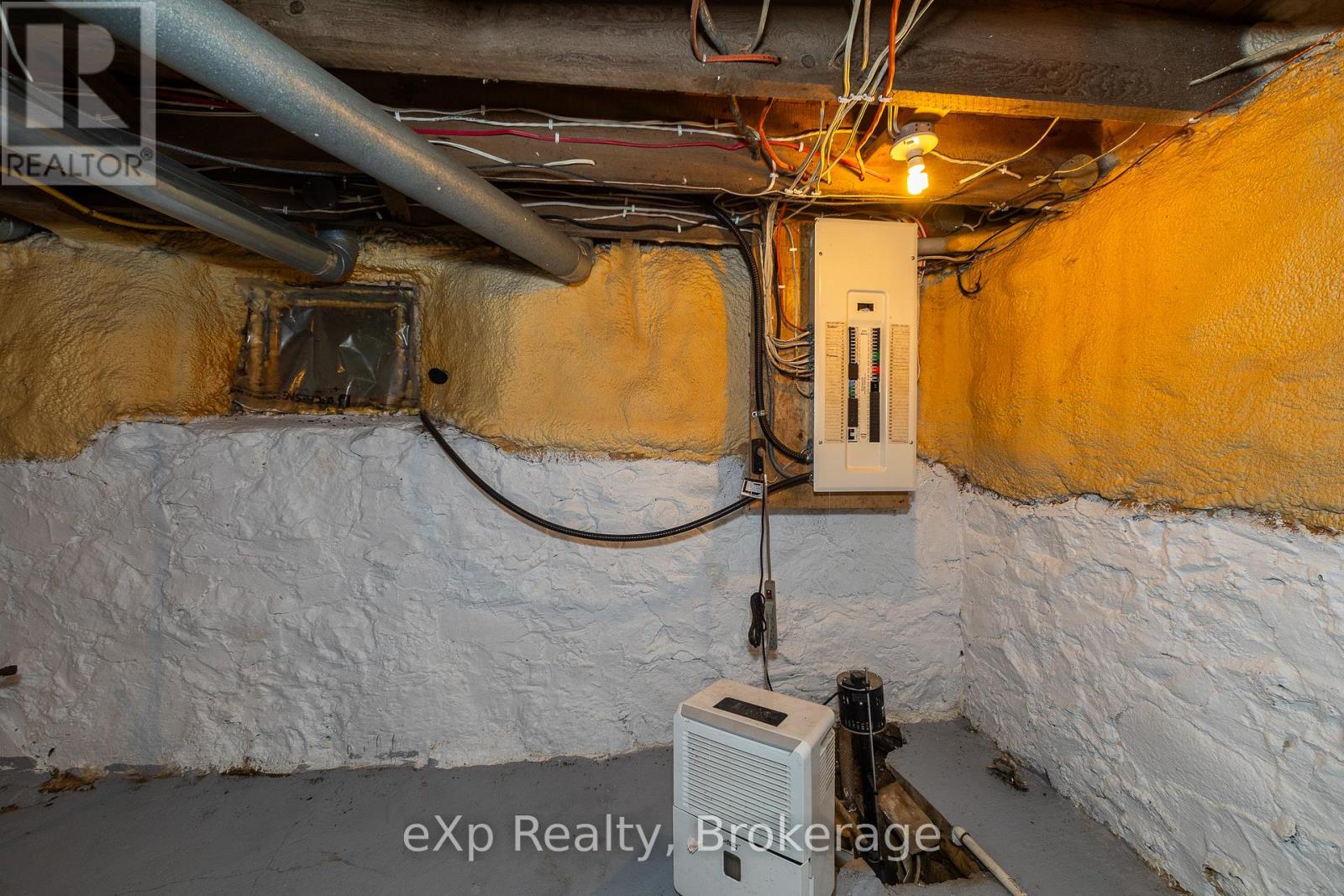 1097 6 Highway, South Bruce Peninsula, Ontario  N0H 1X0 - Photo 21 - X13174706