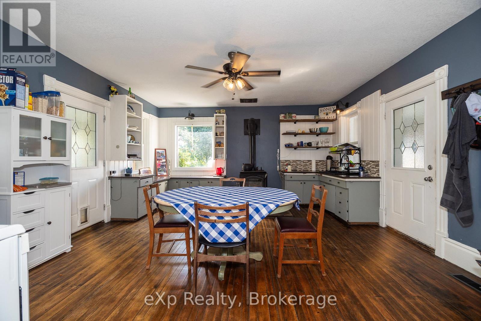 1097 6 Highway, South Bruce Peninsula, Ontario  N0H 1X0 - Photo 8 - X13174706