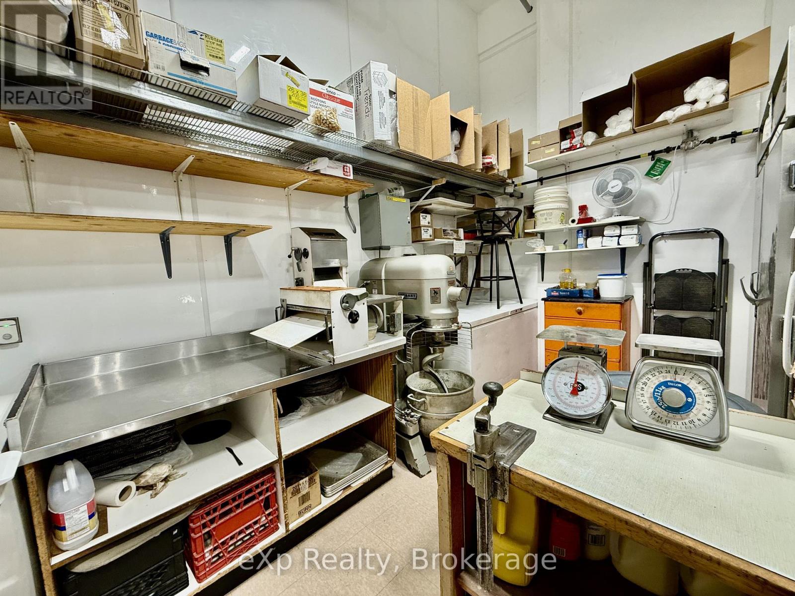 444 18th Avenue, Hanover, Ontario  N4N 3P1 - Photo 7 - X13174772