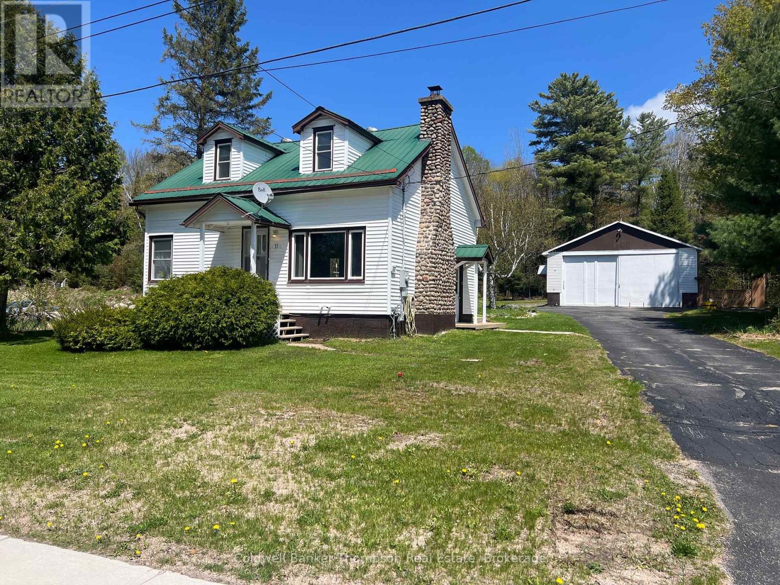 $375,00037 Eagle Lake Road, South River, Ontario