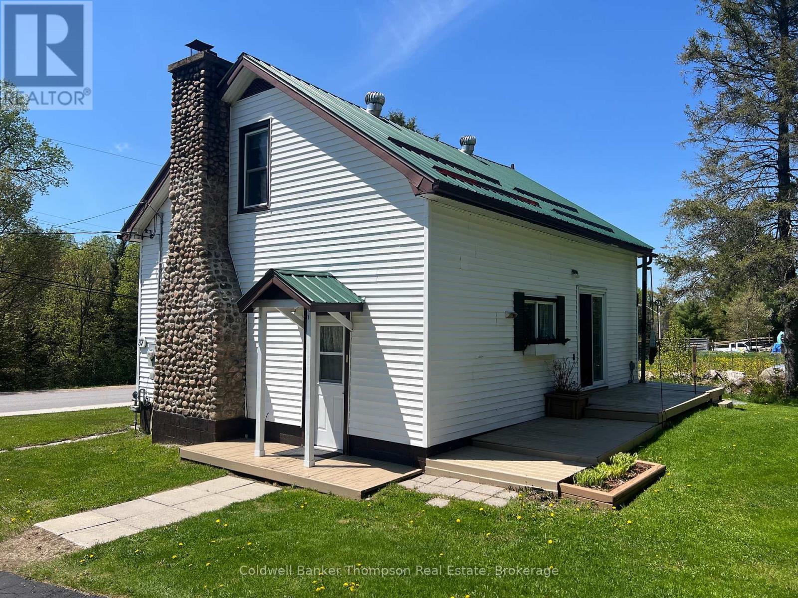 37 Eagle Lake Road, South River, Ontario  P0A 1X0 - Photo 2 - X13174966