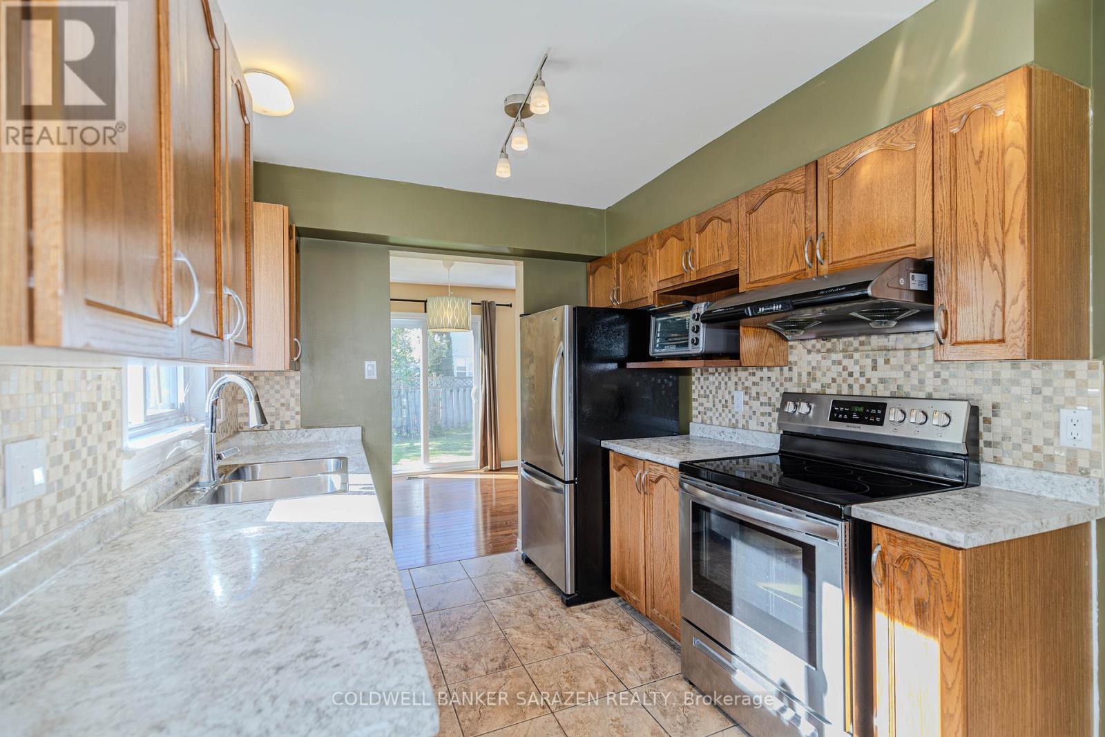 94 Markland Crescent, Ottawa, Ontario  K2G 5Z7 - Photo 12 - X13174720