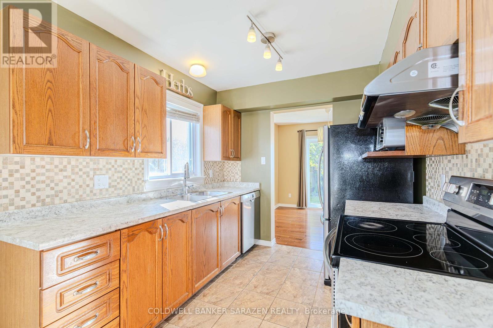 94 Markland Crescent, Ottawa, Ontario  K2G 5Z7 - Photo 13 - X13174720