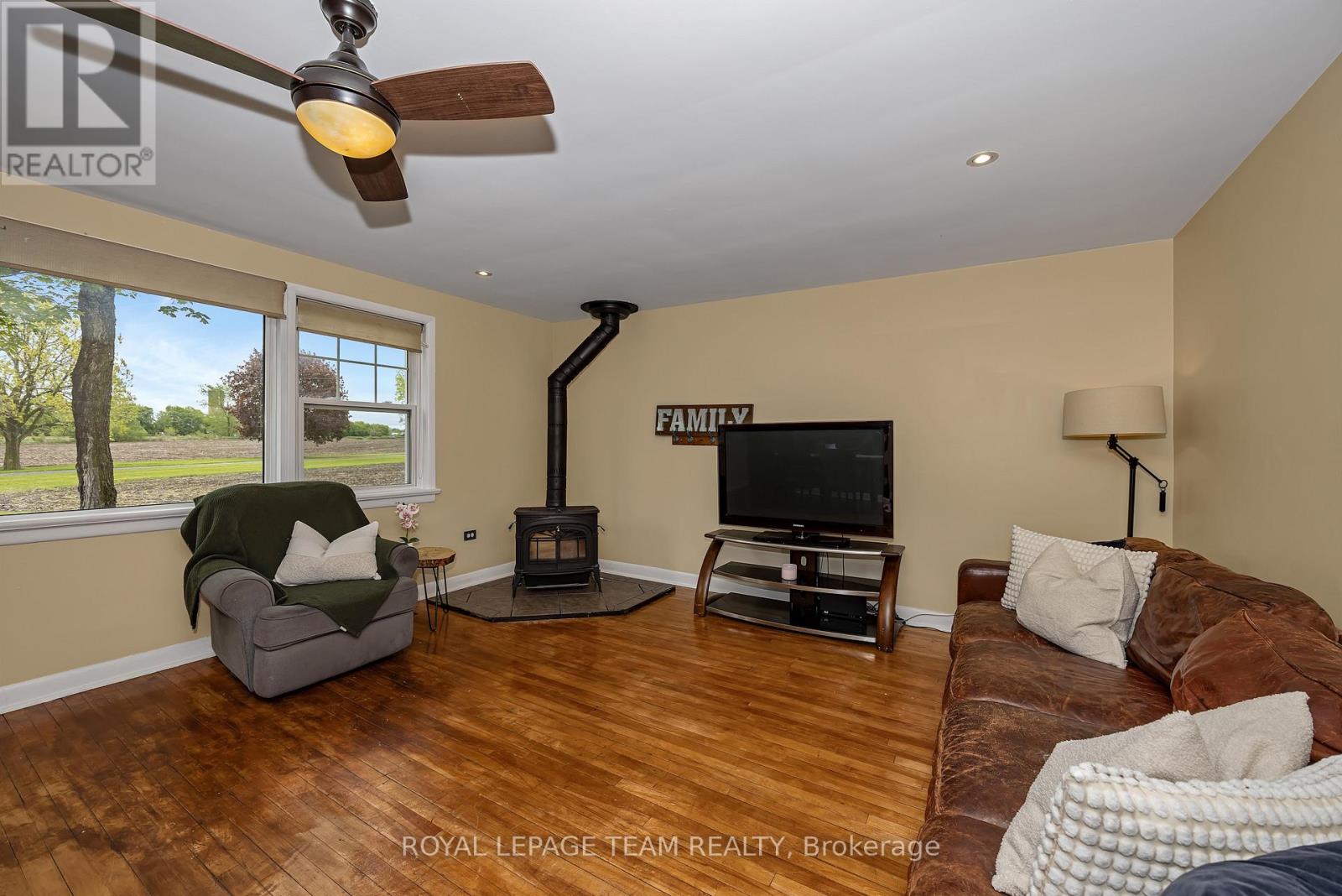 544 Old Coach Road, Ottawa, Ontario  K0A 1L0 - Photo 9 - X13175102