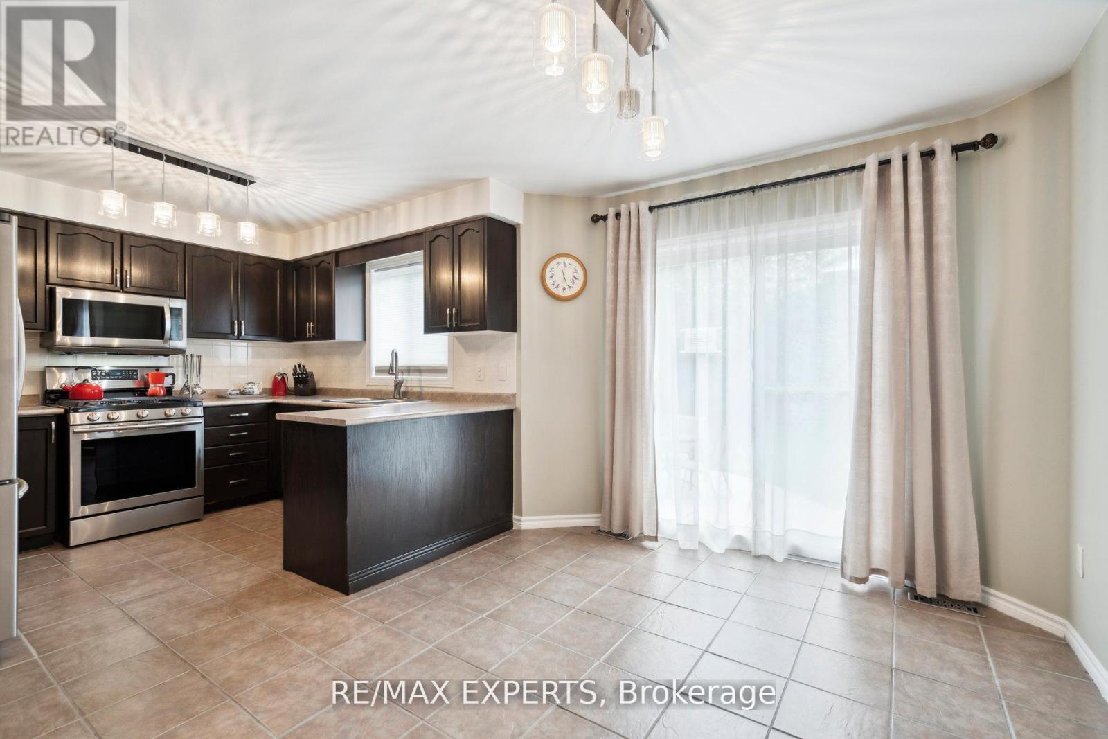 5 Kelsey Crescent, Barrie, Ontario  L4N 0J7 - Photo 13 - S12946974