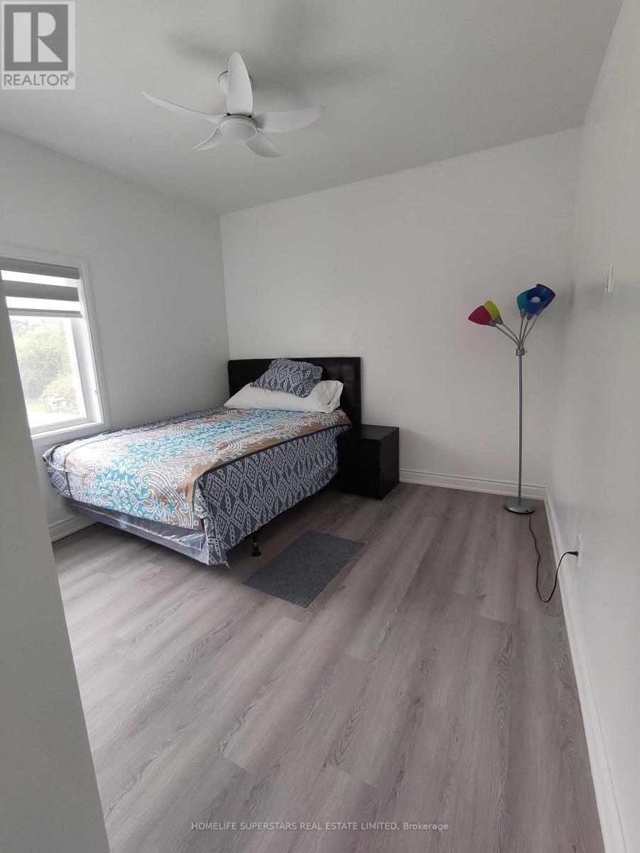 Garden Suite - 28 Estateview Circle, Brampton, Ontario  L6P 0R6 - Photo 11 - W12349493