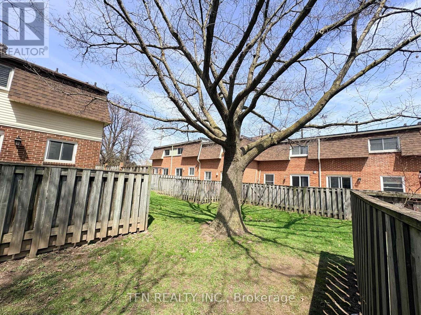 21 - 30 Heslop Road, Milton, Ontario  L9T 1B3 - Photo 16 - W12894714