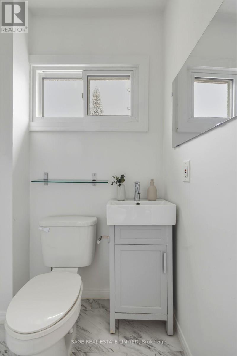 195 Munro Street, Toronto, Ontario  M4M 2C1 - Photo 18 - E13173334