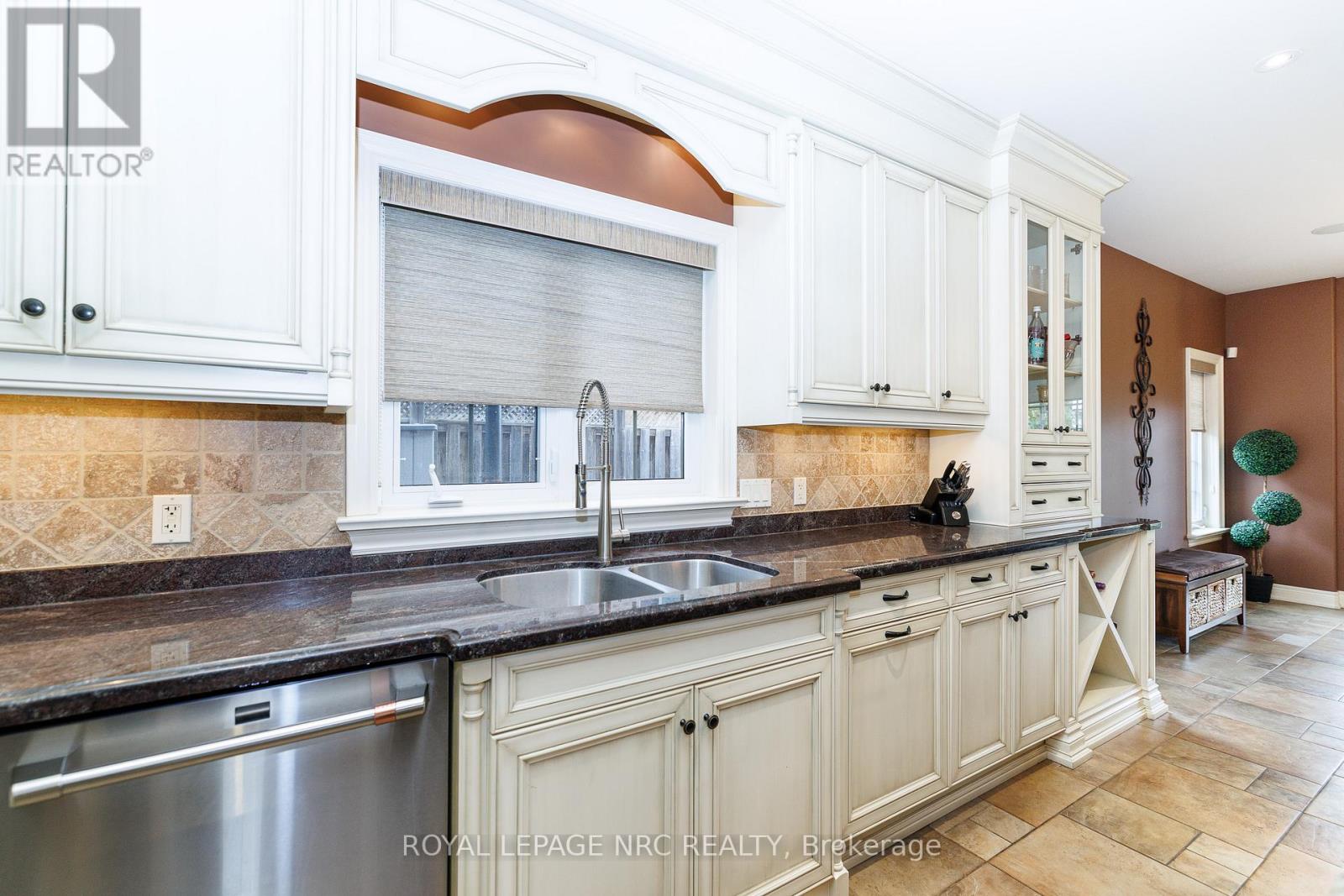 8479 Forestview Boulevard, Niagara Falls, Ontario  L2H 0B2 - Photo 20 - X13174678