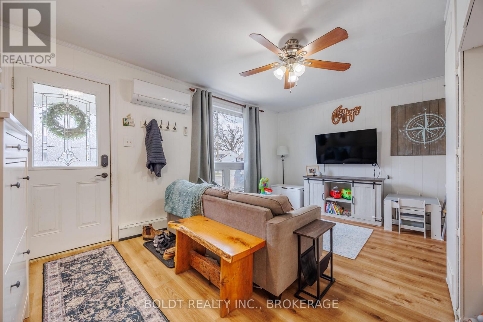 5 Nelles Road, Welland, Ontario  L3B 2P1 - Photo 2 - X13174788