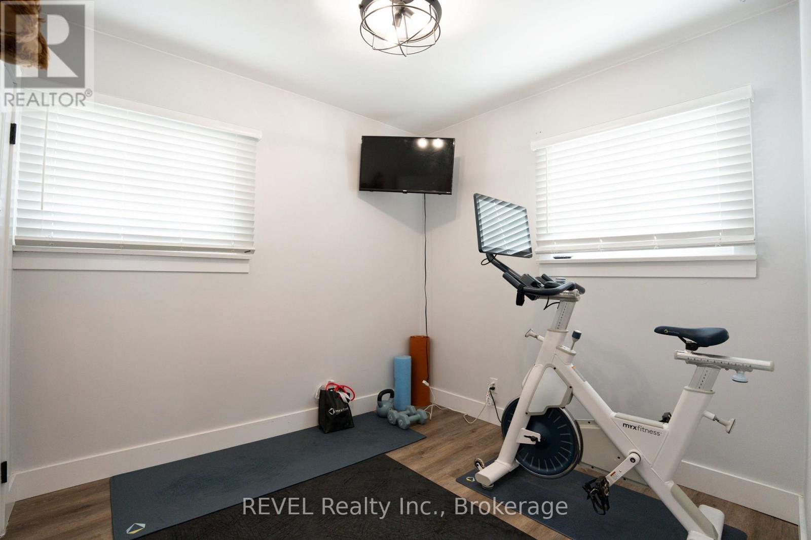 34 Bloomfield Avenue, St. Catharines, Ontario  L2P 1X3 - Photo 22 - X13175146