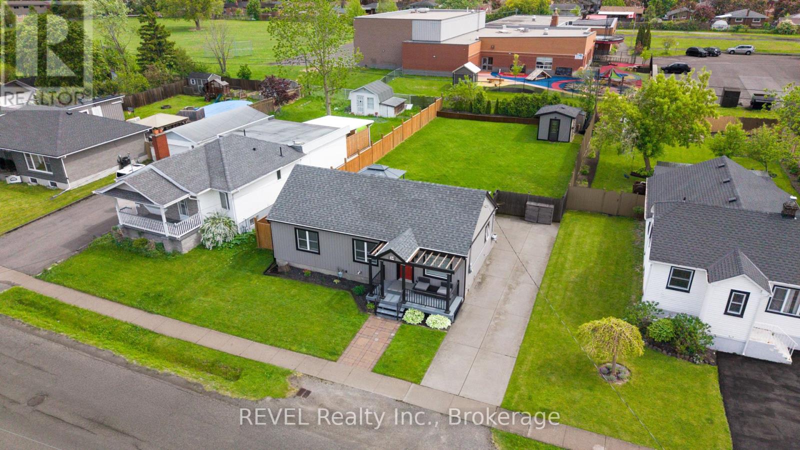 34 Bloomfield Avenue, St. Catharines, Ontario  L2P 1X3 - Photo 41 - X13175146