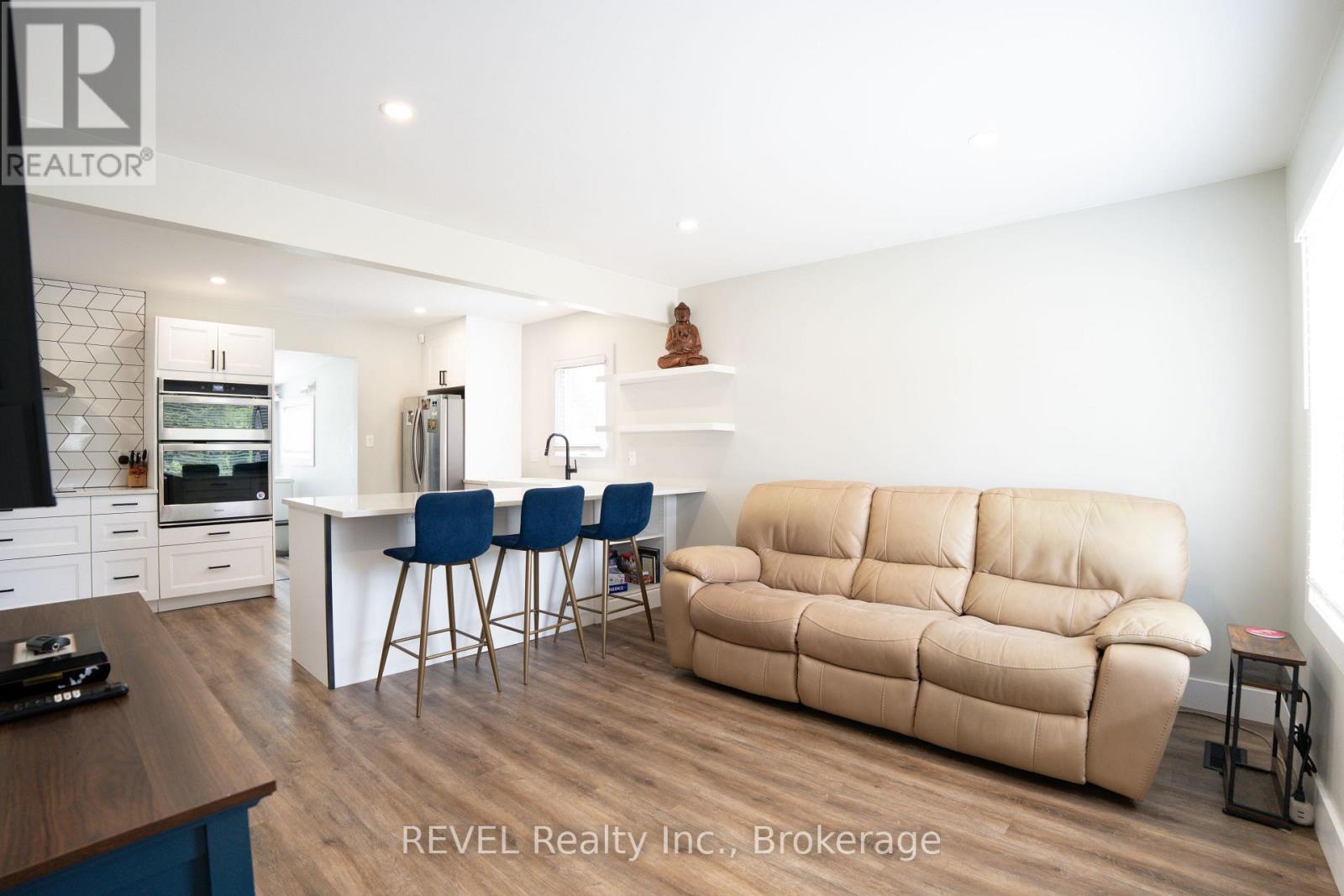 34 Bloomfield Avenue, St. Catharines, Ontario  L2P 1X3 - Photo 9 - X13175146
