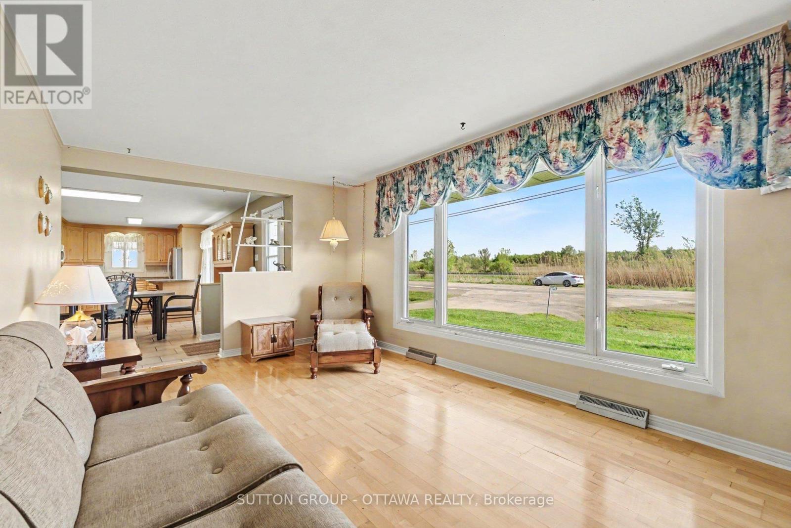 6573 Russell Road, Ottawa, Ontario  K0A 1K0 - Photo 5 - X13175210