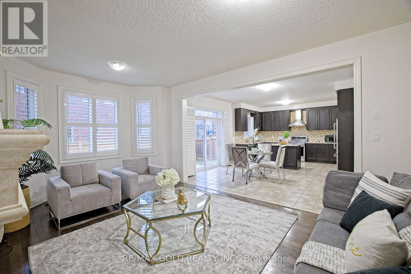 10 Dopp Crescent, Brampton, Ontario  L6P 4C8 - Photo 19 - W13120132