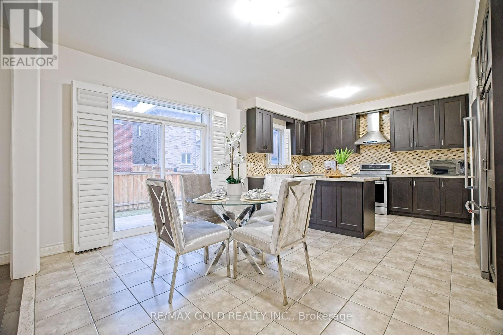 10 Dopp Crescent, Brampton, Ontario  L6P 4C8 - Photo 14 - W13120132