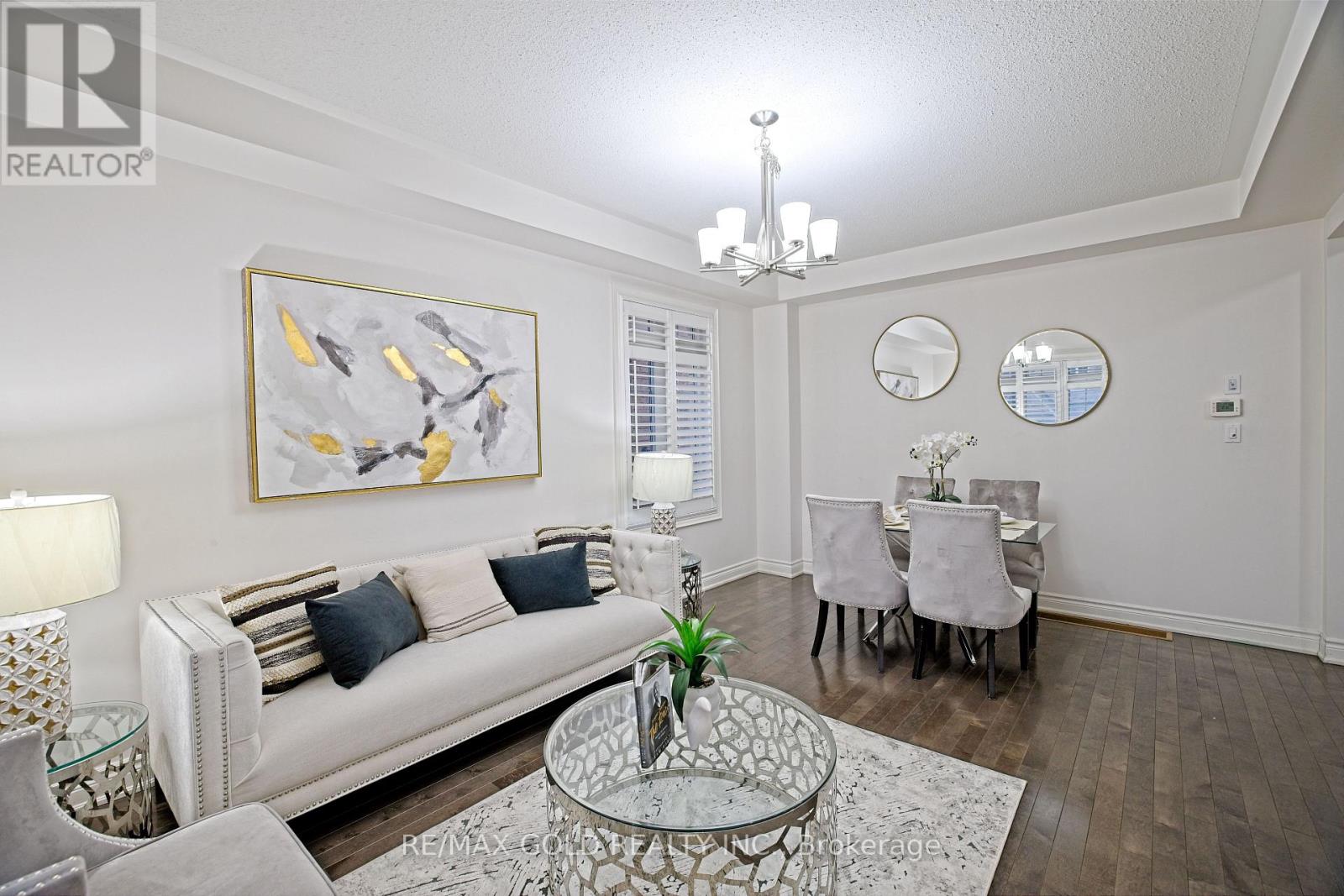 10 Dopp Crescent, Brampton, Ontario  L6P 4C8 - Photo 6 - W13120132