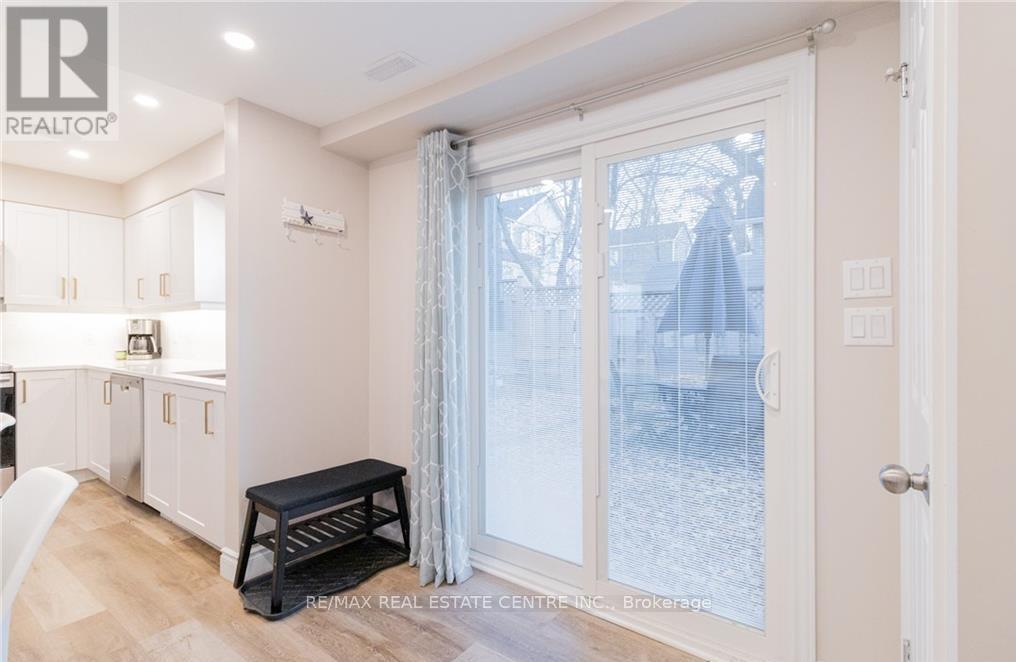 11 Dietrich Crescent, Lambton Shores, Ontario  N0M 1T0 - Photo 17 - X12988050