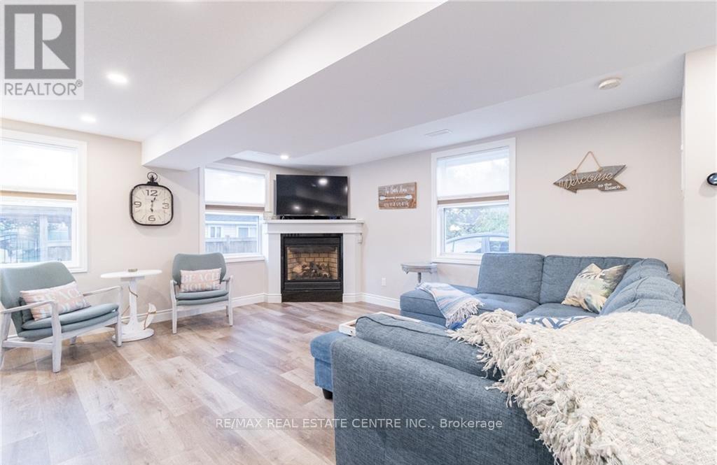11 Dietrich Crescent, Lambton Shores, Ontario  N0M 1T0 - Photo 12 - X12988050