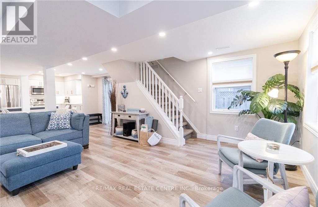 11 Dietrich Crescent, Lambton Shores, Ontario  N0M 1T0 - Photo 19 - X12988050