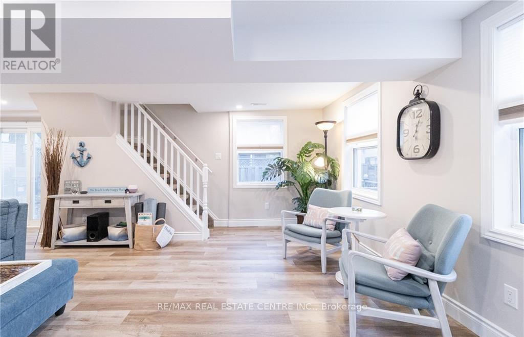 11 Dietrich Crescent, Lambton Shores, Ontario  N0M 1T0 - Photo 18 - X12988050