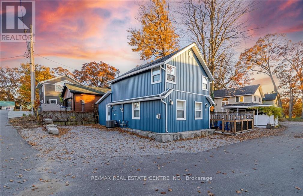 11 Dietrich Crescent, Lambton Shores, Ontario  N0M 1T0 - Photo 2 - X12988050