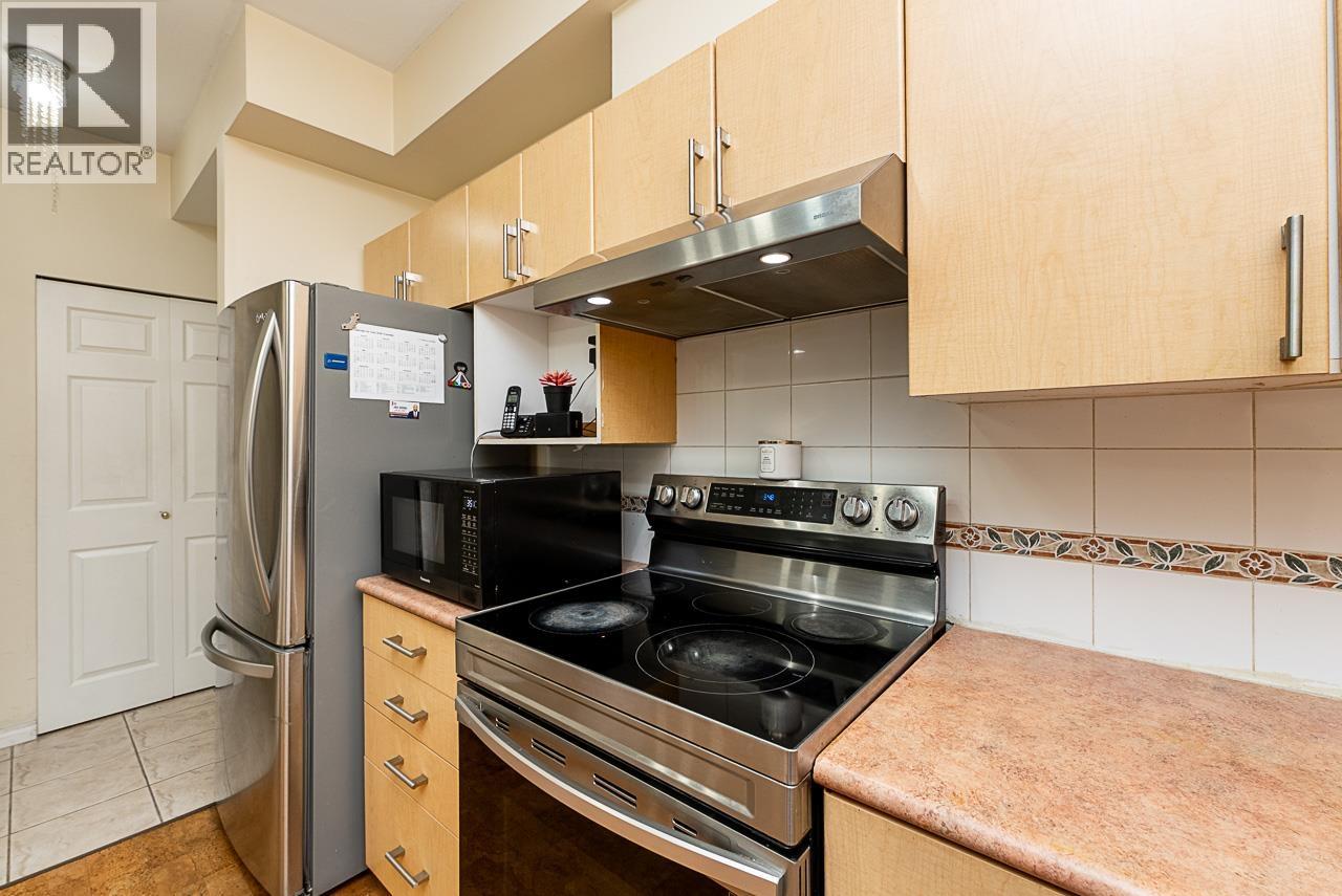 202 83 Star Crescent, New Westminster, British Columbia  V3M 6X8 - Photo 6 - R3125088