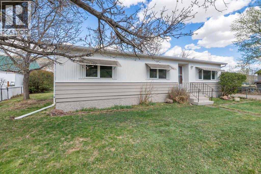 416 2 Avenue, Drumheller, Alberta  T0J 1B0 - Photo 36 - A2311125