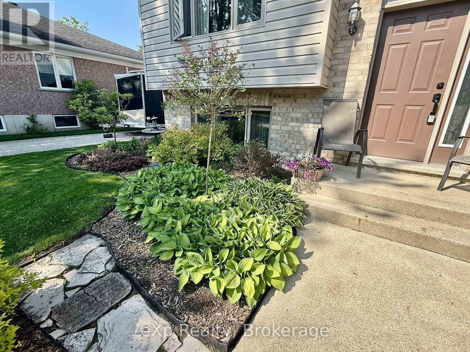 701 Alma Street, Brockton, Ontario  N0G 2V0 - Photo 10 - X13026920
