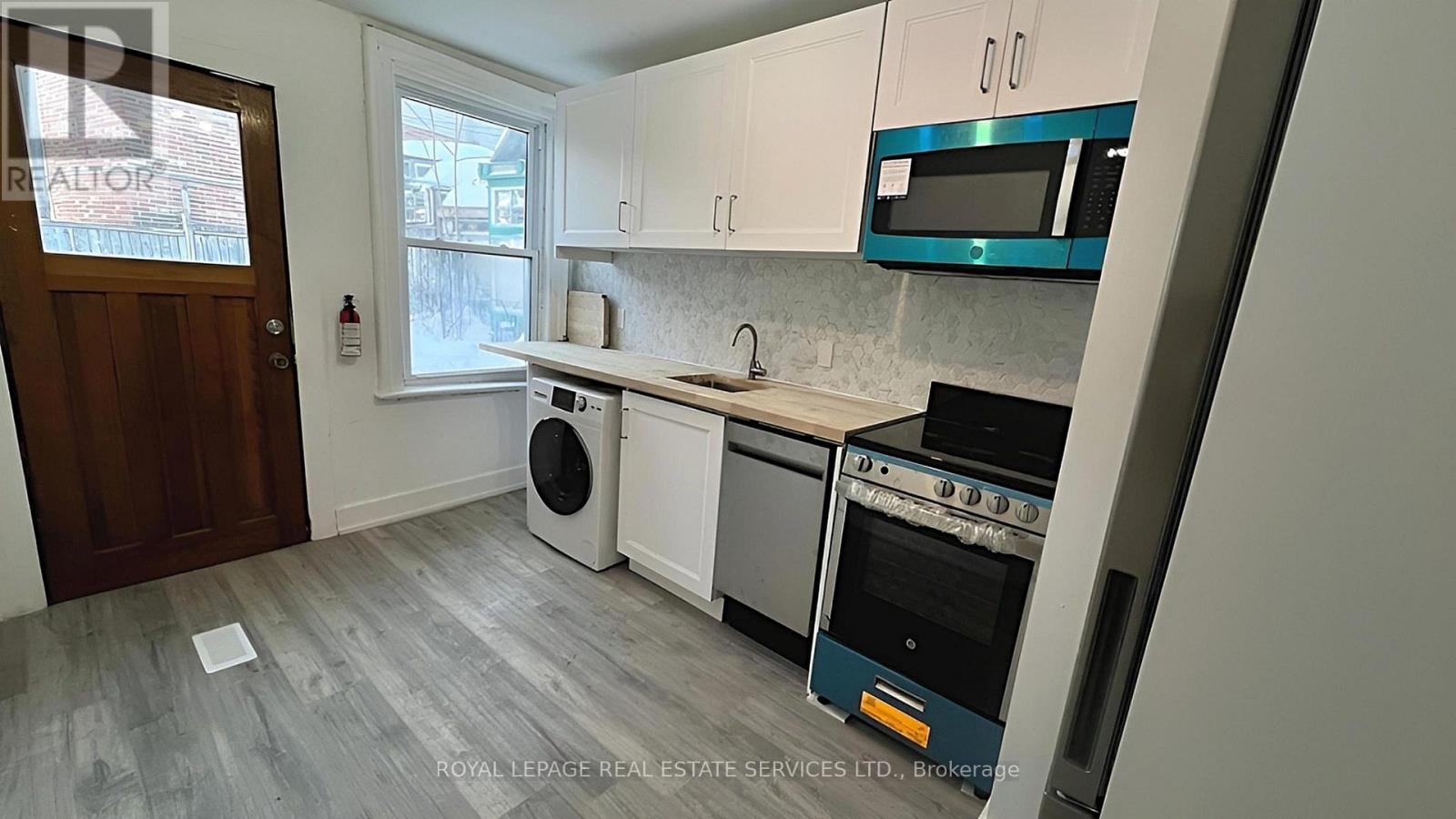 Main - 457 Queen Street E, Toronto, Ontario  M5A 1T6 - Photo 6 - C13174662