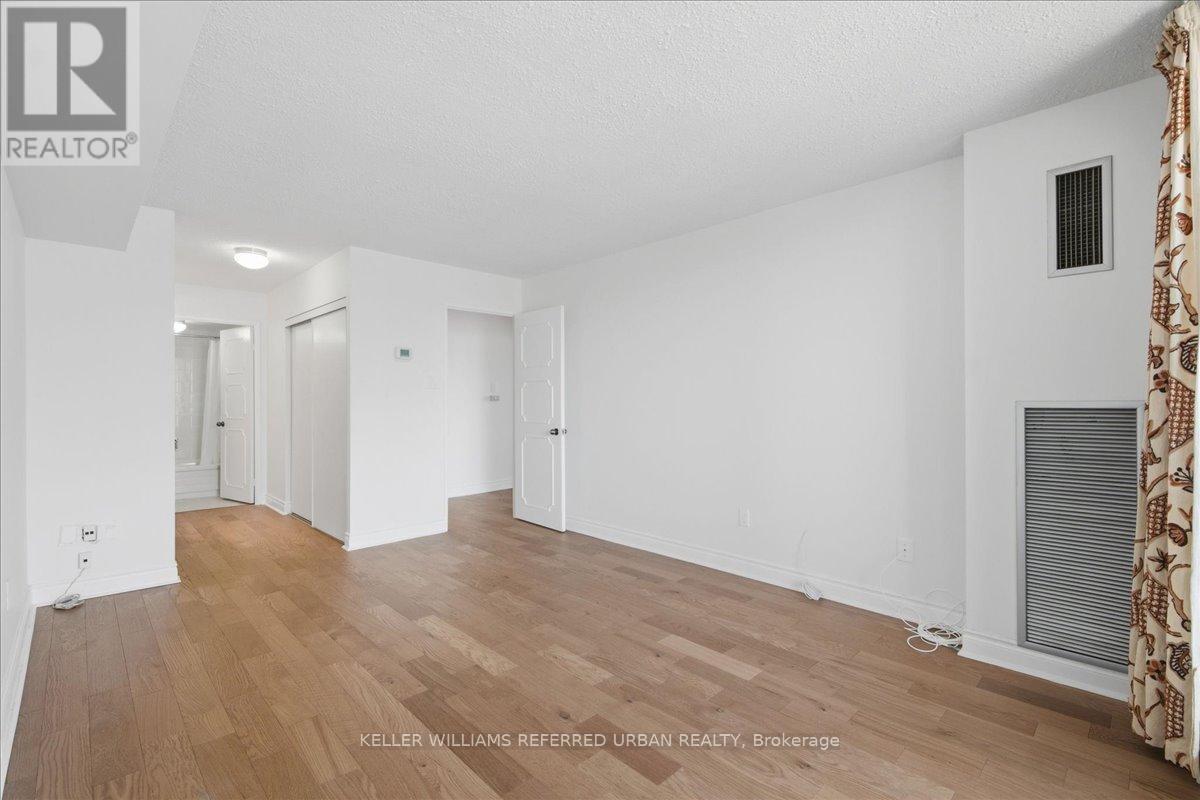 2009 - 33 Elmhurst Avenue, Toronto, Ontario  M2N 6G8 - Photo 21 - C13174674