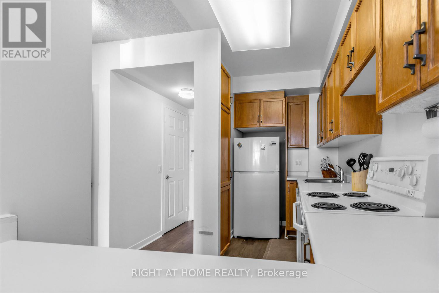 804 - 284 Bloor Street W, Toronto, Ontario  M5S 3B8 - Photo 10 - C13174762