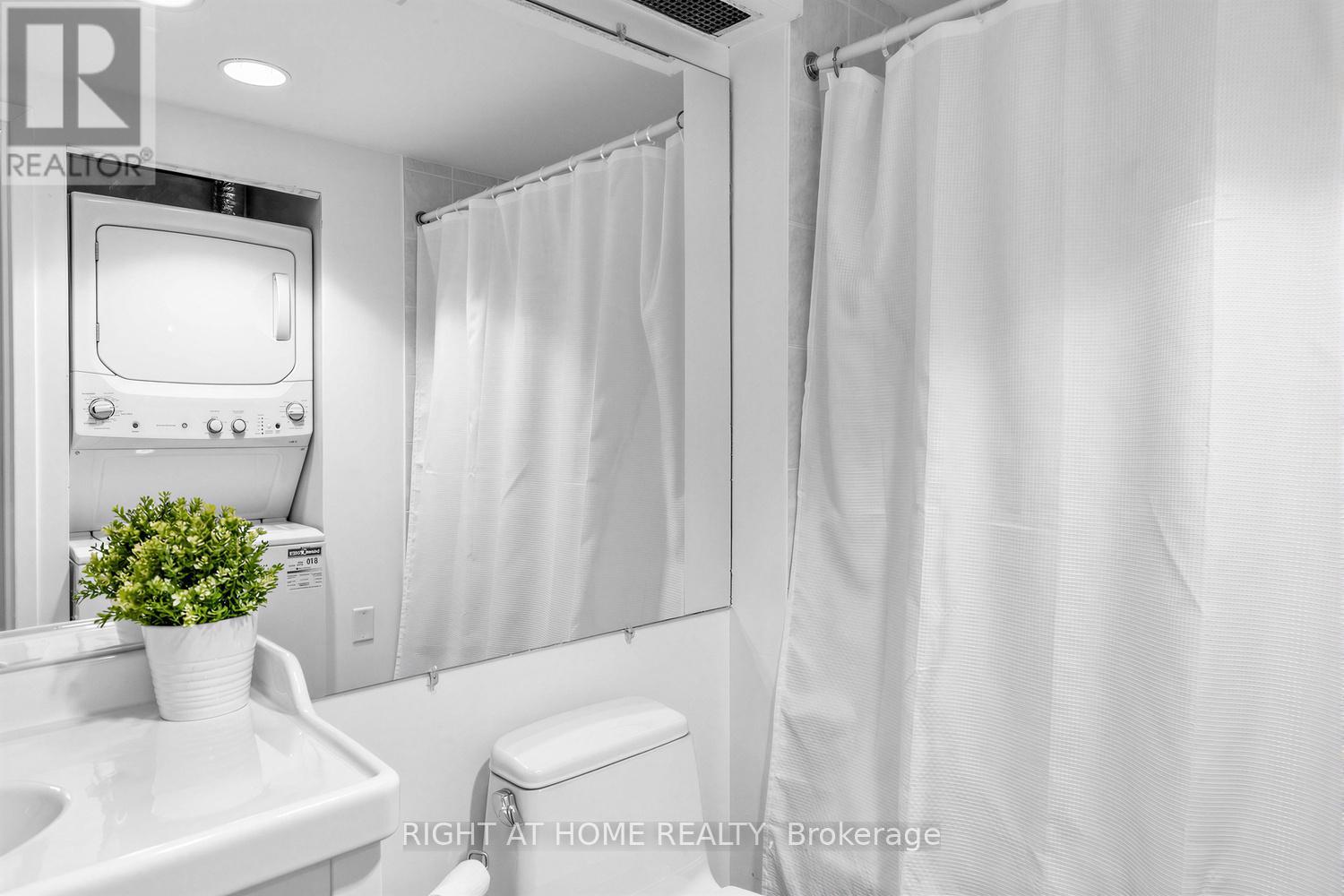 804 - 284 Bloor Street W, Toronto, Ontario  M5S 3B8 - Photo 16 - C13174762