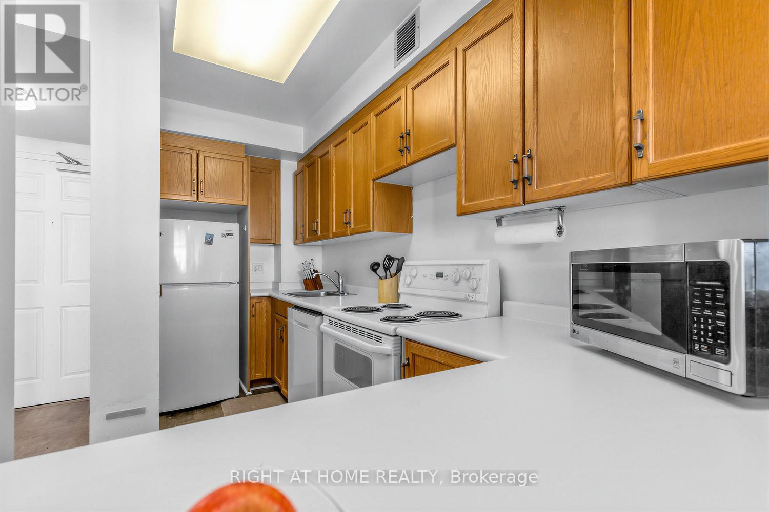 804 - 284 Bloor Street W, Toronto, Ontario  M5S 3B8 - Photo 9 - C13174762