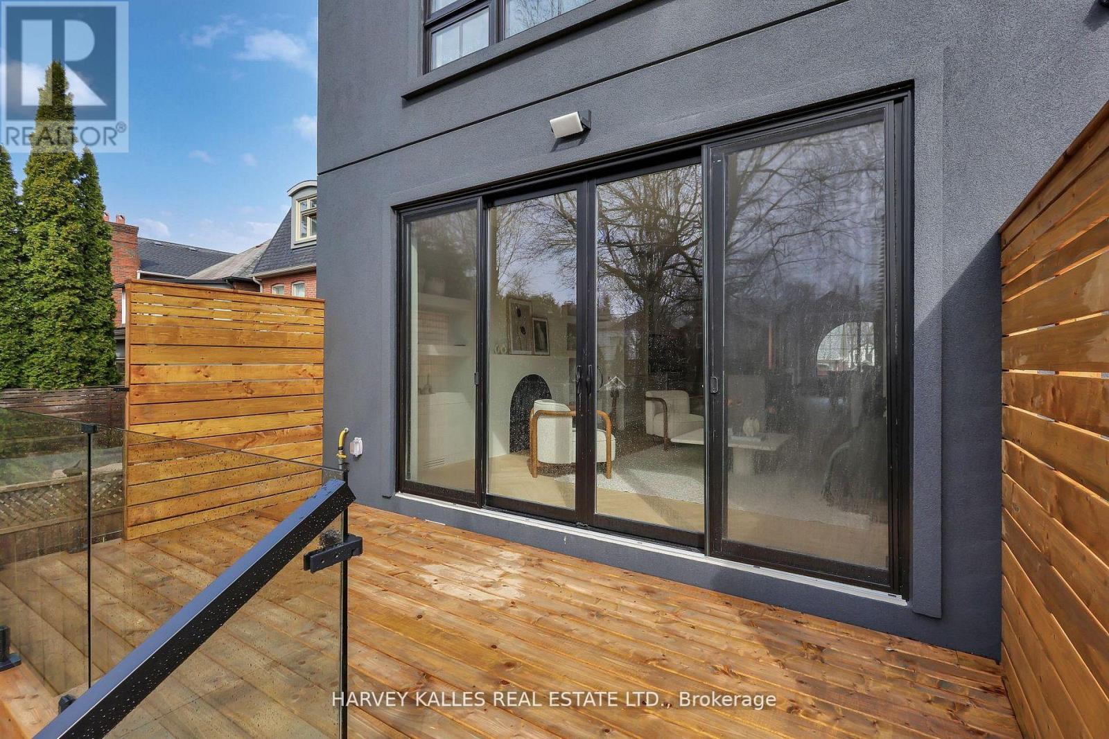 101 Briar Hill Avenue, Toronto, Ontario  M4R 1H8 - Photo 19 - C13174902