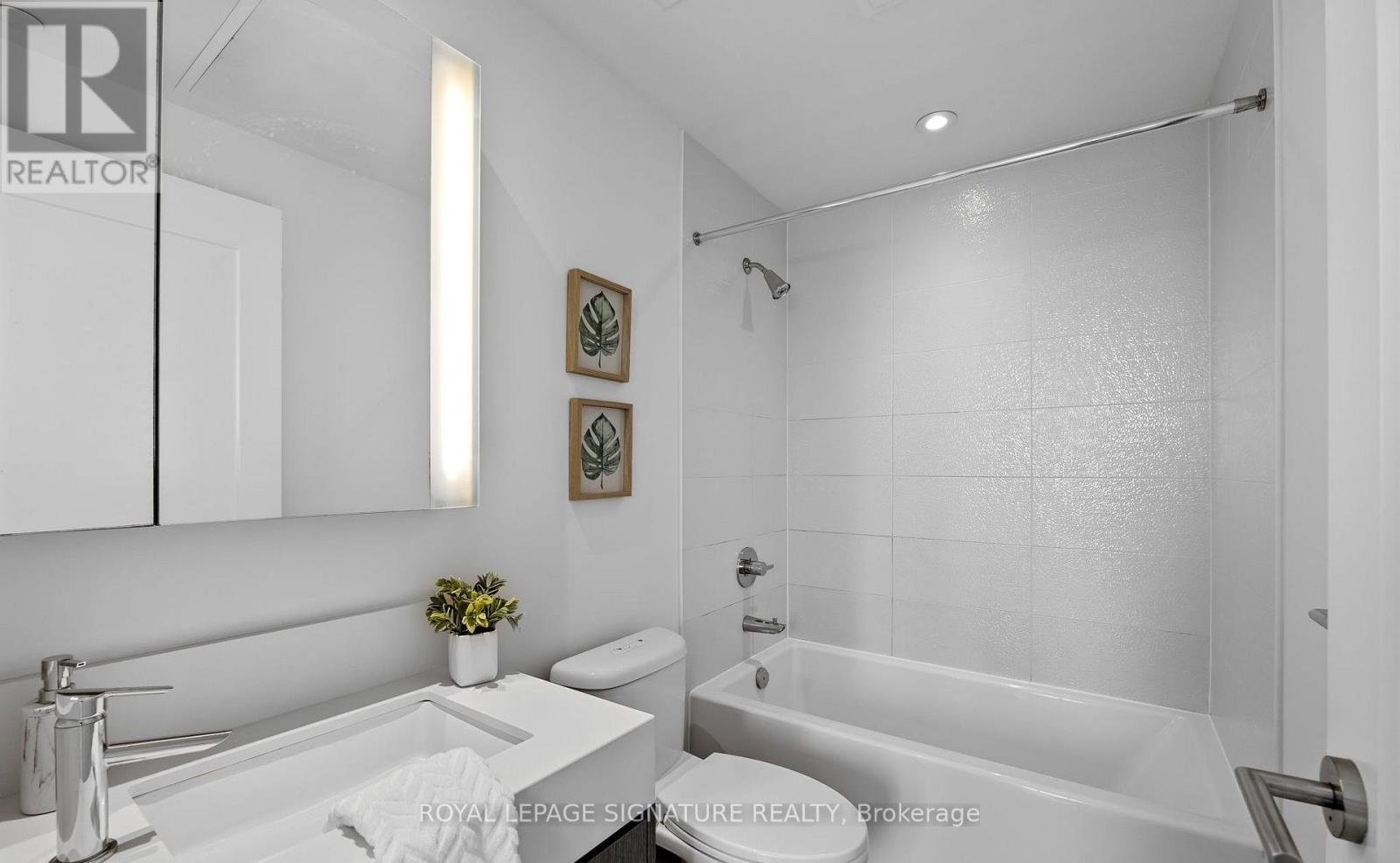 3003 - 10 York Street, Toronto, Ontario  M5J 0E1 - Photo 12 - C13175000