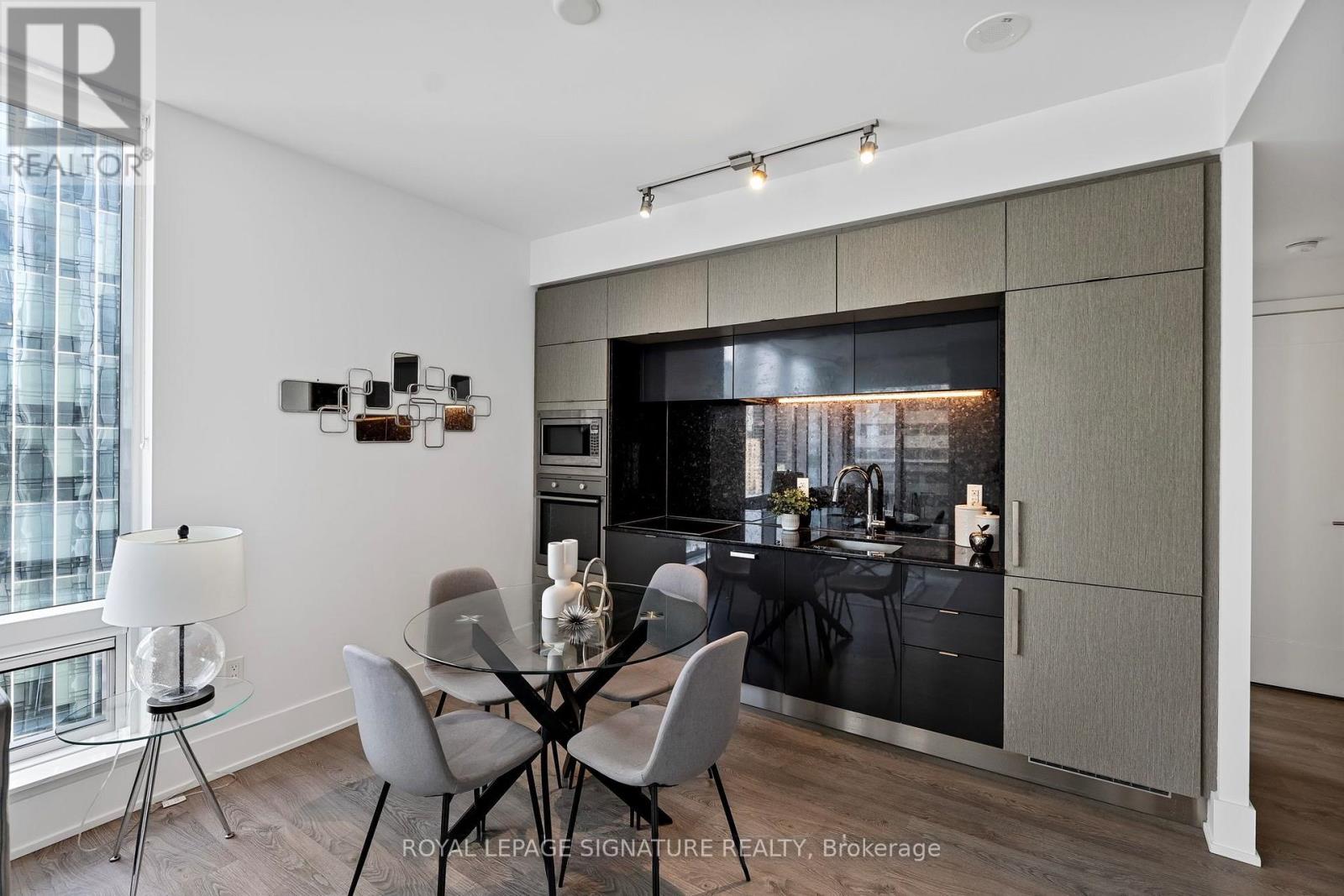 3003 - 10 York Street, Toronto, Ontario  M5J 0E1 - Photo 8 - C13175000