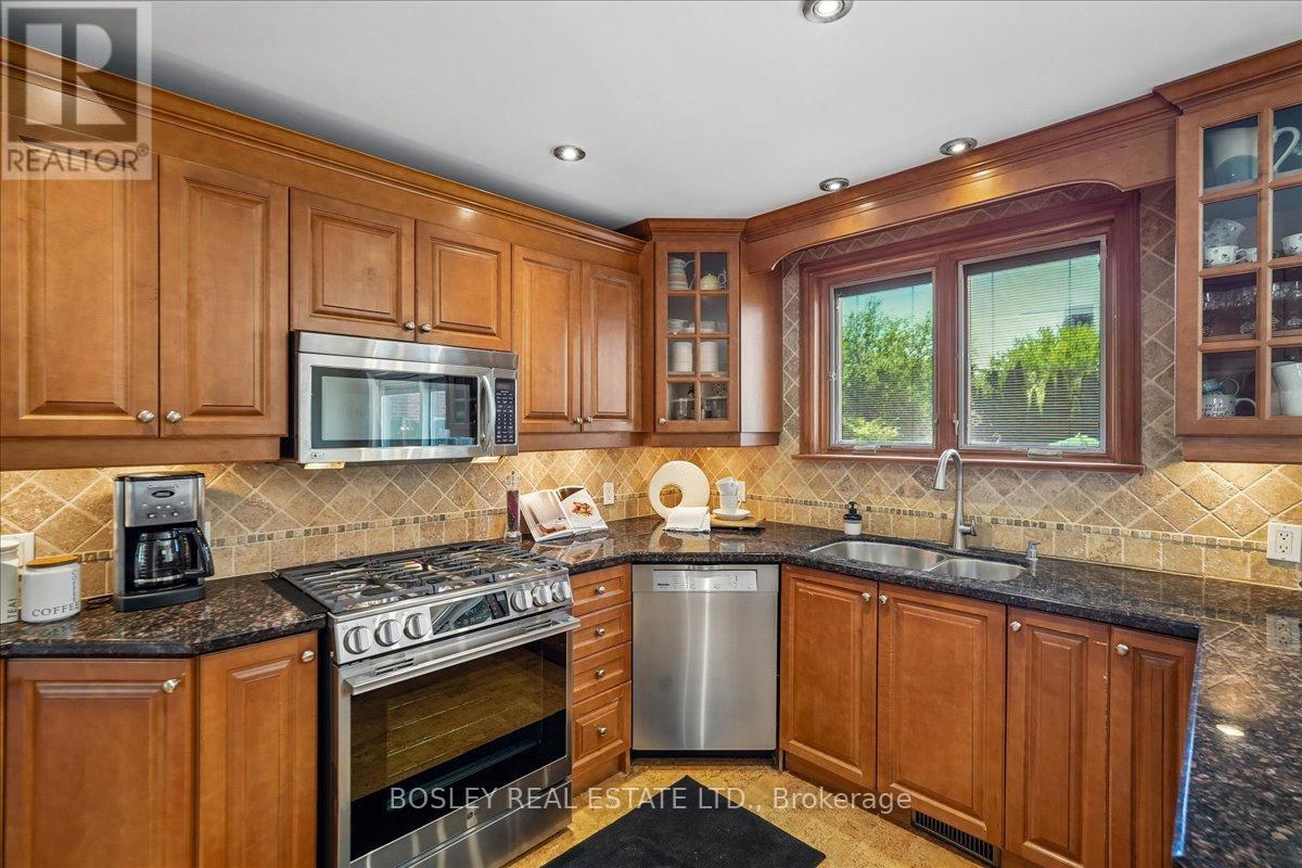 7 Howard Drive, Toronto, Ontario  M2K 1K4 - Photo 10 - C13175030
