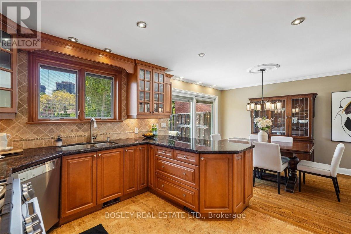 7 Howard Drive, Toronto, Ontario  M2K 1K4 - Photo 12 - C13175030